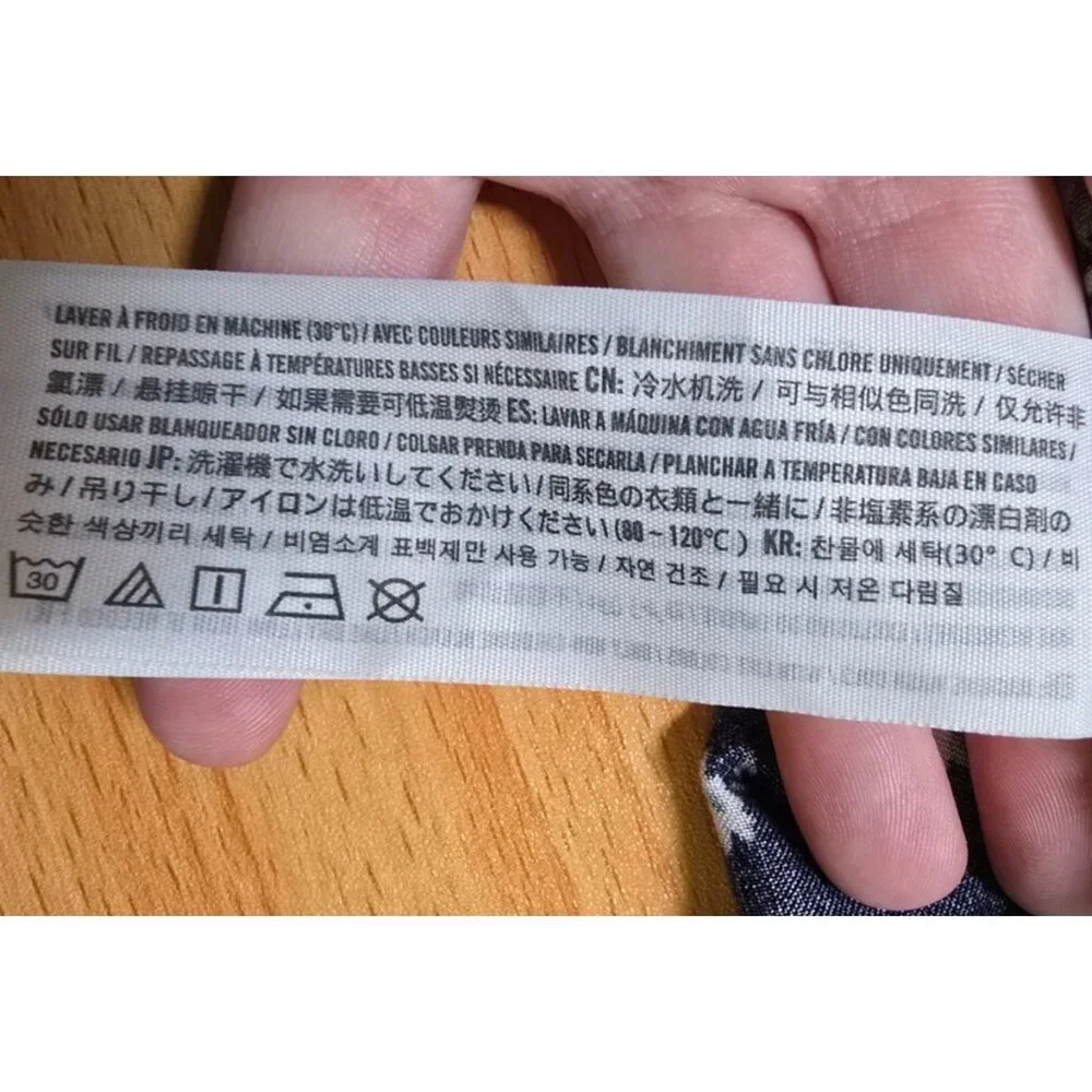 Hollister Mini Skirt Large Ultra High Rise Floral 90s Style Ditzy Casual Retro - Picture 15 of 15